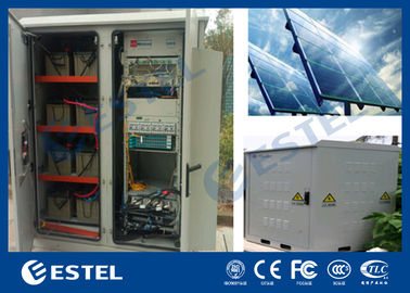 Governo della stazione base del compartimento del generatore con il regolatore/pannello a celle solari solari