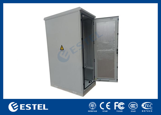 IP55 33U Armadio esterno 1 compartimento con scaffale per batterie e distribuzione di energia