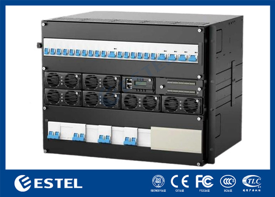 Armadio per telecomunicazioni esterno impermeabile a tre baie con ventilatore di raffreddamento integrato con sistema UPS