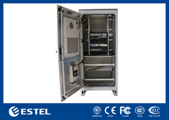 Armadio per telecomunicazioni da esterno 22U IP65 con caratteristiche antifurto e resistente alle intemperie